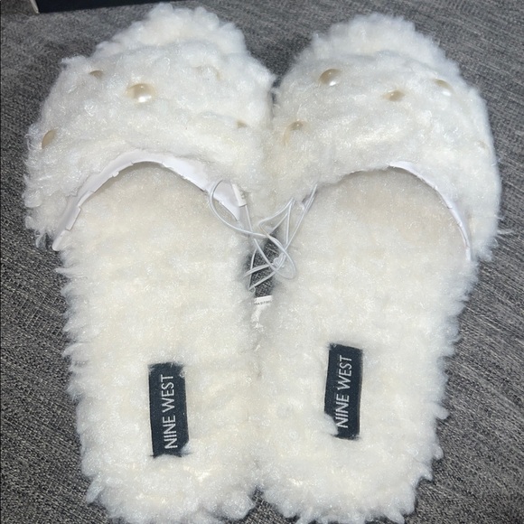Nine West Cream Fuzzy Slippers with Pearls - Picture 3 of 3